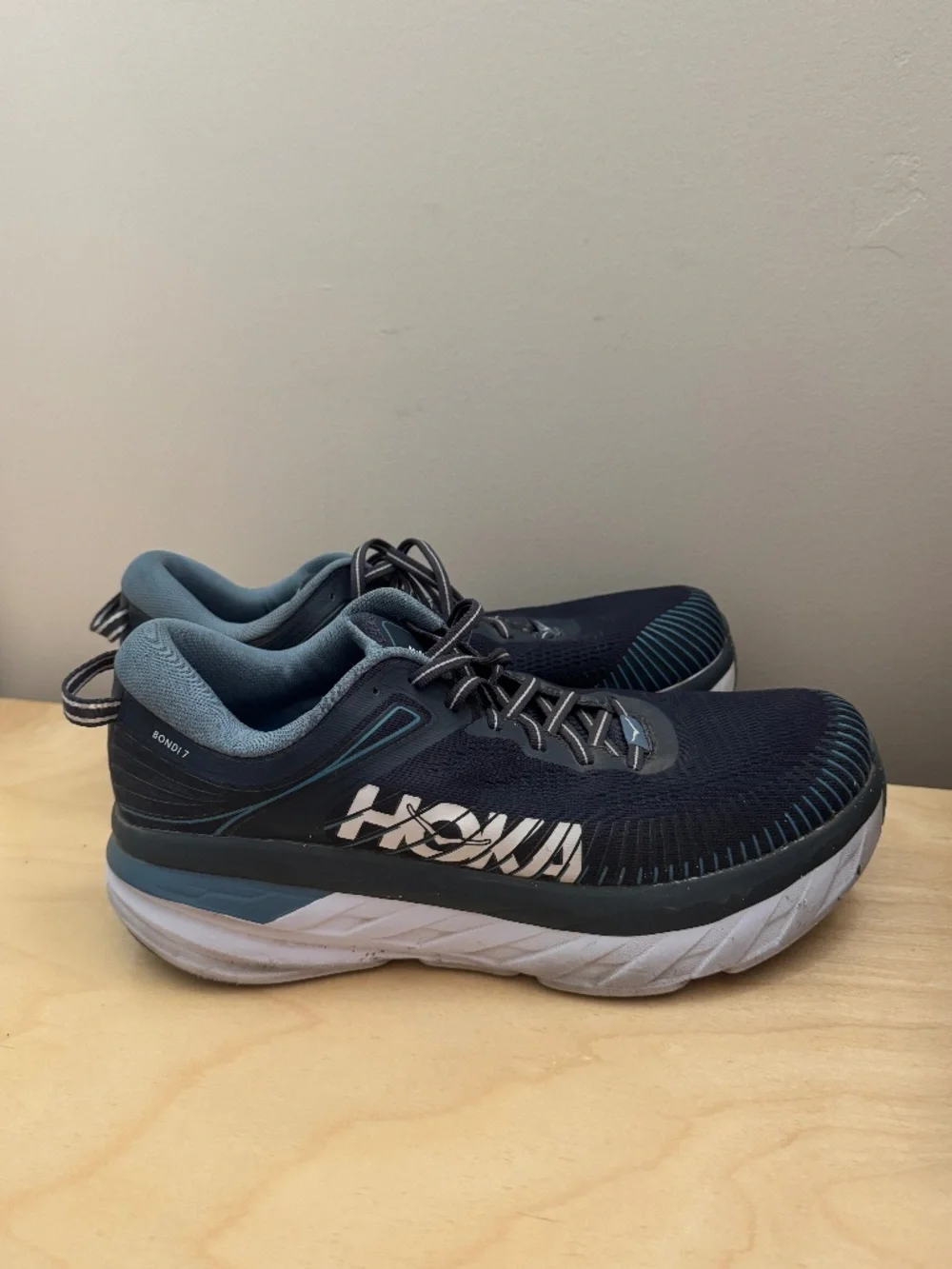 Hoka One One Bondi 7, Women's 9.5